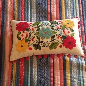 Pioneer Woman throw pillow